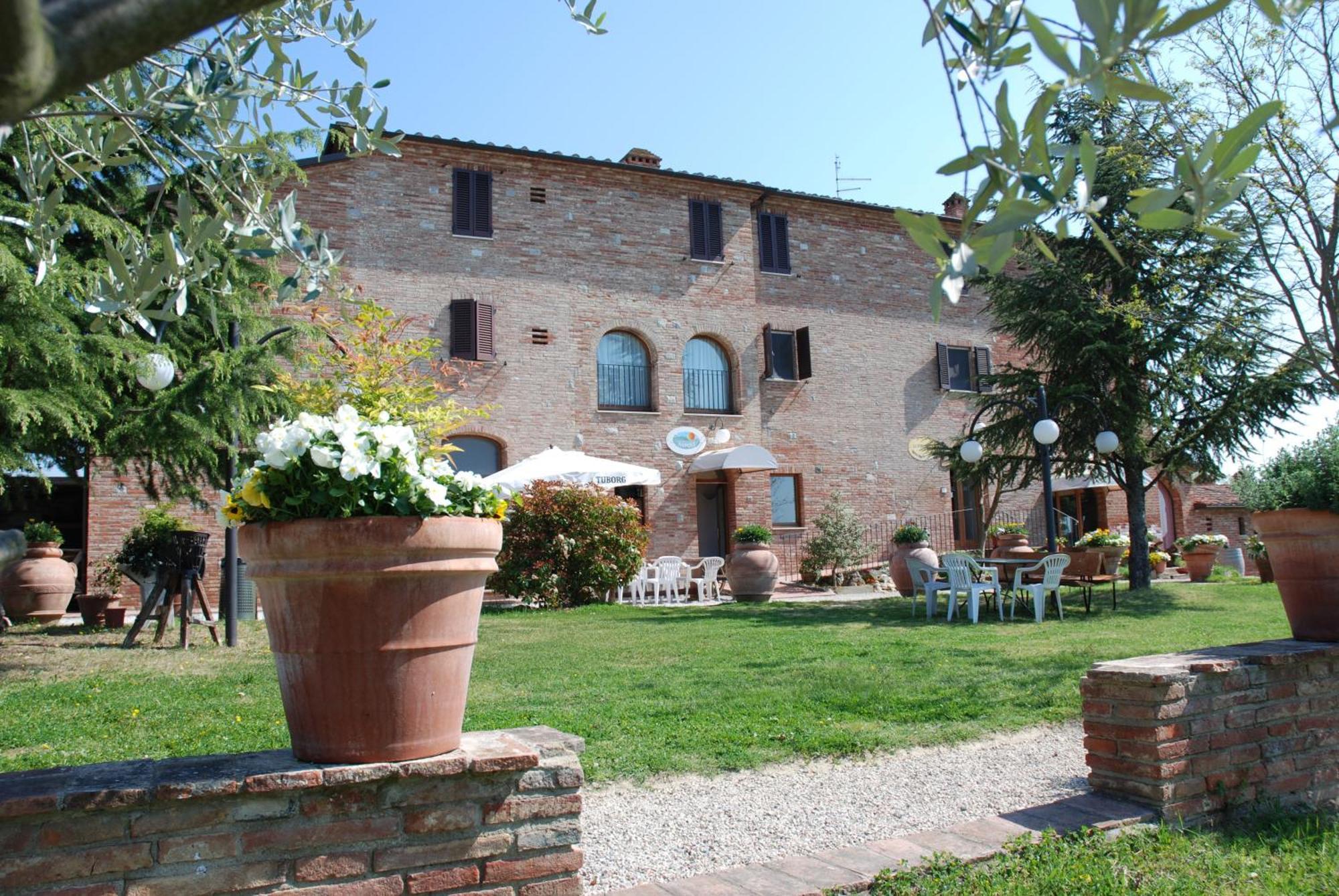 Albergo La Foresteria Bettolle Extérieur photo