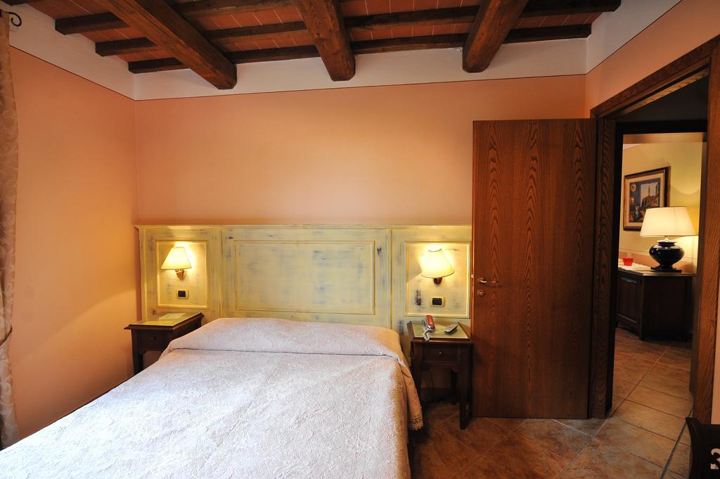 Albergo La Foresteria Bettolle Extérieur photo